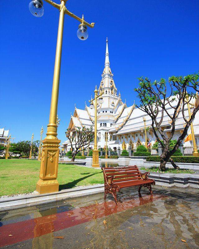 Explore Chachoengsao and Famous Temples