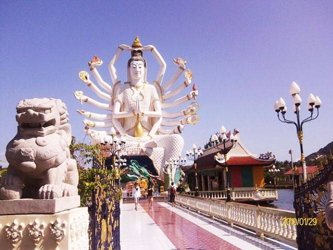 Let's explore Samui and its awesome attractions