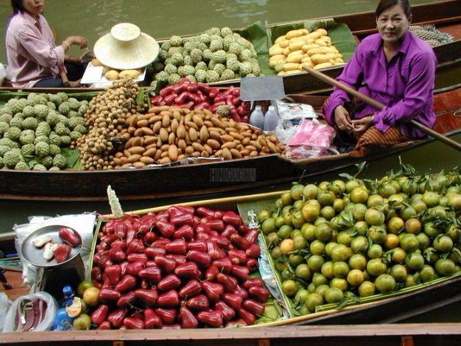 Discover the Famous Damnoen Saduak Floating Market On a One-Day Tour