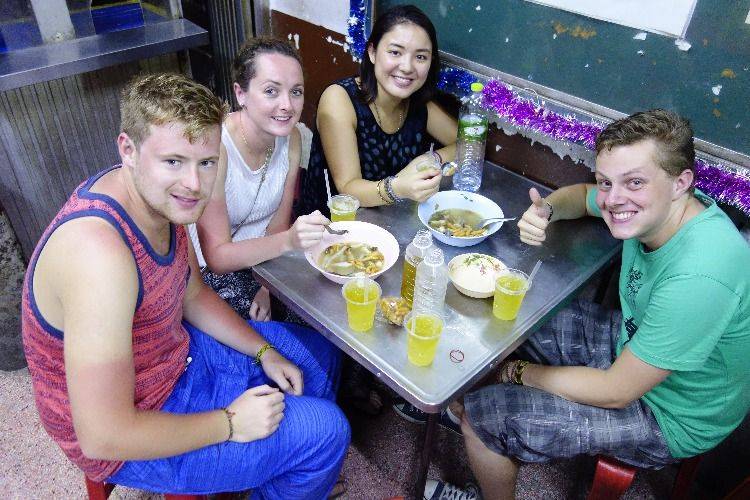 Street Food Tour in Chinatown