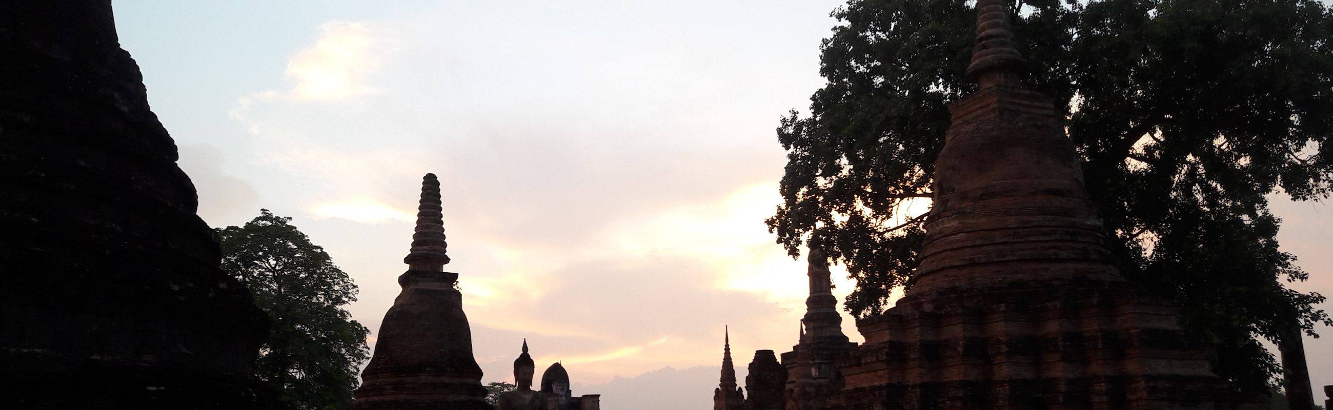 Tour Phitsanulok and Sukhothai Ancient City with A Local
