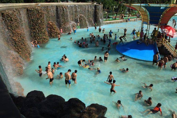 Siam Park - Largest artificial sea