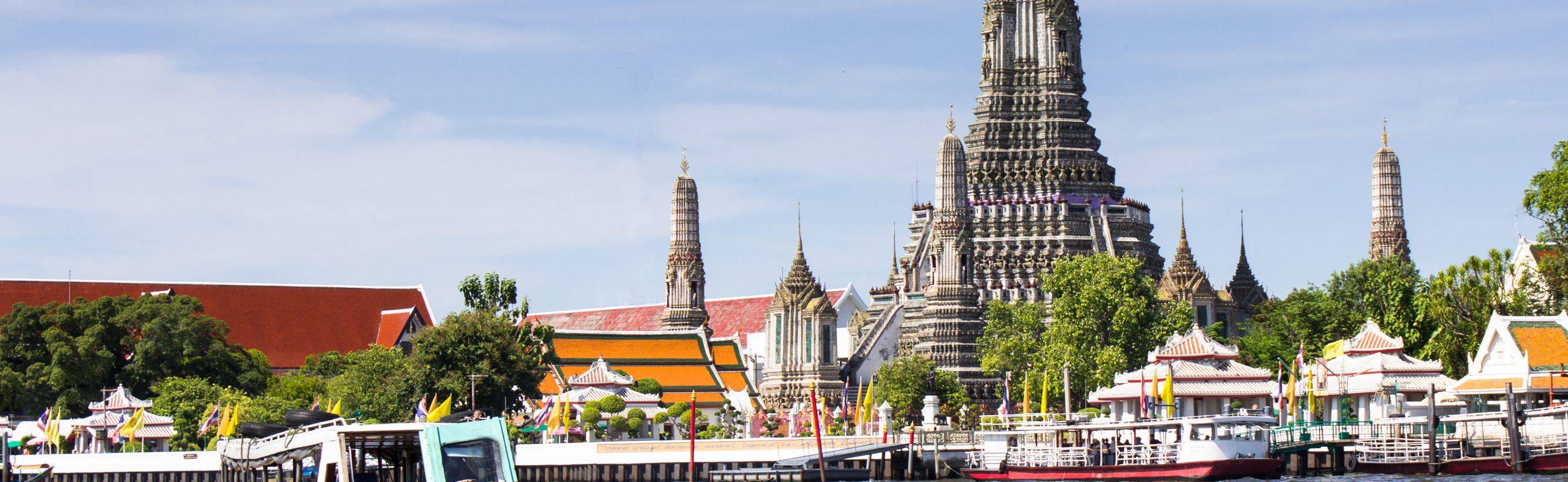 Beautiful Boat Trip around Bangkok