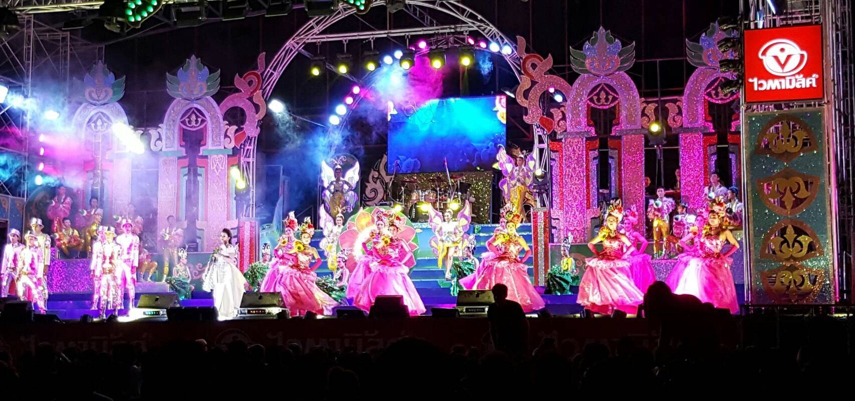 Mor Lam Concert (Contemporary Isan Show)