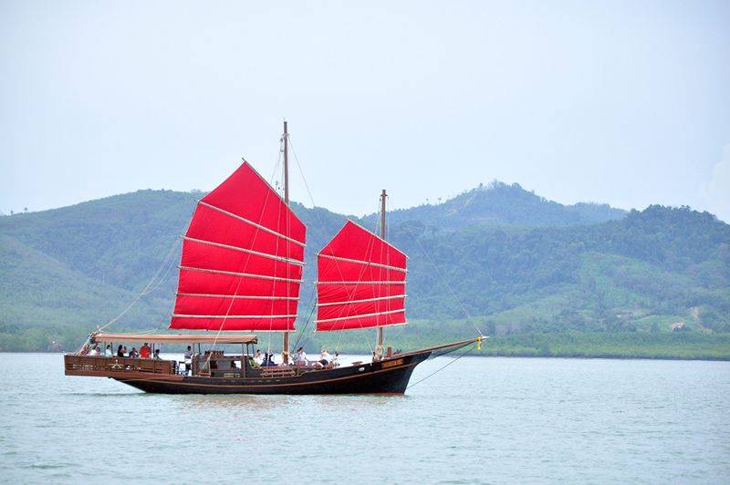 Cruise from Phuket to Phang Nga Bay on June Bahtra
