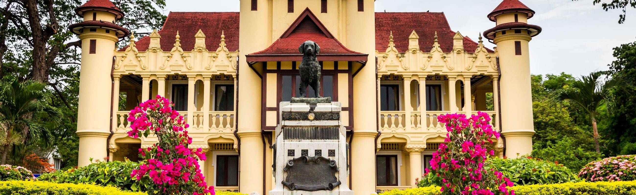 A Summer Residence of King Rama VI & The Biggest Stupa of Thailand