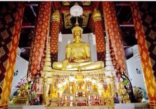 Explore the Spiritual Architecture on This Ayutthaya Temple Tour