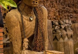 Visit the roof of Thailand - Doi Inthanon (and more)