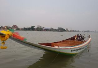 Private Boat Trip around Koh Kret Island