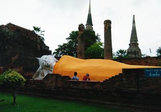 Ayutthaya City & Floating Market Tour