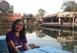 One day at the coolest floating market and the authentic railway market in Samut Songkram