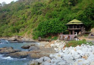 At Khao Laem Ya