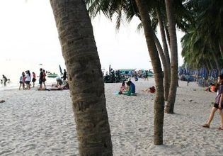 See and Try Local Life in Beach City of Chonburi