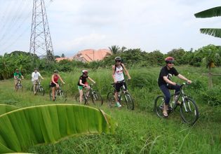 A Half-Day Cycling Tour in Chiang Mai