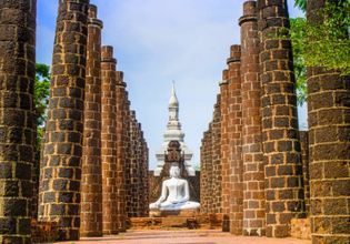 One day trip with Historical Wonders Ancient City and Erawan Museum