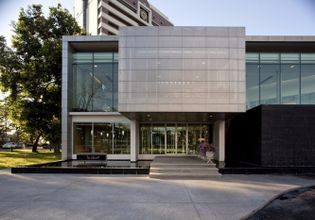 A Walking Tour of Bangkok University Campus