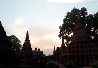 Tour Phitsanulok and Sukhothai Ancient City with A Local
