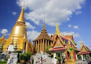 Take a Boat Tour and Explore Historic Bangkok