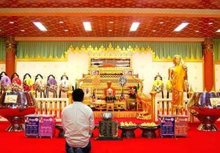 Amulet Market from Famous Temples in Nakhon Pathom