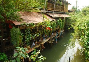 Learn Fun Local Handicraft, Delicious Food & Relaxation