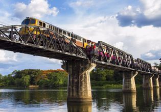 Go On a Train Tour To Kanchanaburi Province