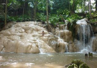 Kun Ming of Loei Tour: Mountain Senic with local North-eastern foods.