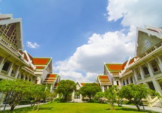 Chulalongkorn University Walking Tour - Explore Bangkok's CBD