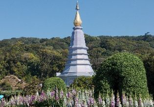 Visit the roof of Thailand - Doi Inthanon (and more)