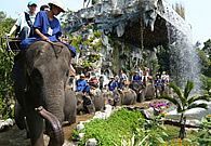 Samphran Elephant Ground & Zoo