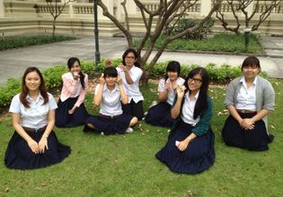 Me and my friends at Chula Uni ! ;) We love trees and summer breeze !