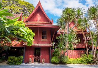 Enjoy Half day Bangkok Explorer and Relax with Local Activities