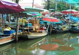 Floating Market & Botanic Garden in Bangkok's Green Space