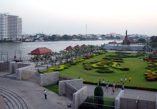 The Rama VIII Bridge Park