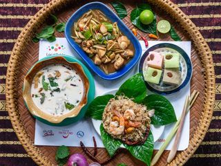 Suan Aharn Baan Ruen Thai