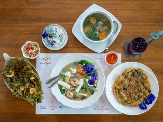 Baan Lao Rueng Mueng Samoonprai