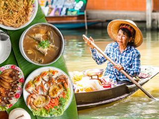 Damnoen Saduak Floating Market from Bangkok: Railway Market, Temple in a Tree & Local Seafood