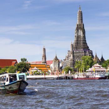 Wat Arun (Temple of Dawn)