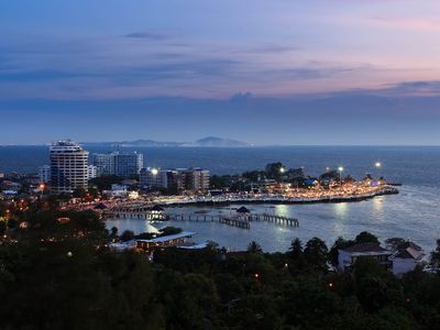 A wonderful Halal trip from Bangkok to Bang Saen
