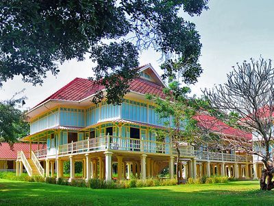 Visit Hua Hin Famous Holiday City