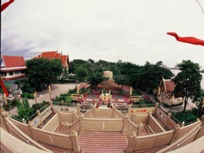Floating Market & Botanic Garden in Bangkok's Green Space