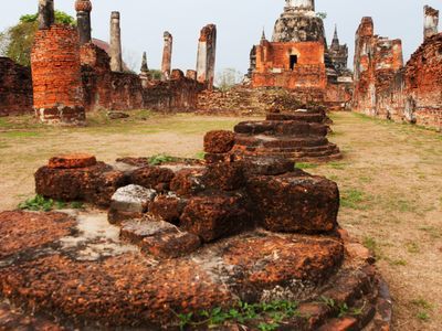 Ayutthaya in A Nutshell - Historic City