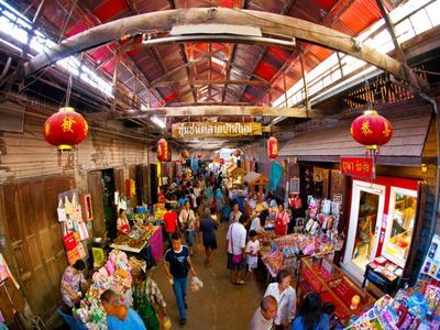 Take A Trip to Seagull Watching, Sothorn Temple and Historical Market (Chachoengsao City)
