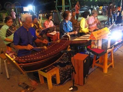 City Tour in Khon Kaen with a Real Local