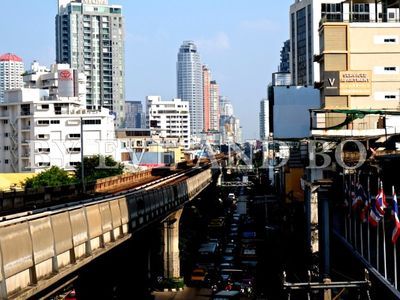 Amazing City Tour with Photographers