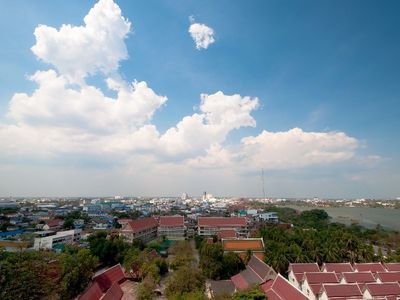 City Tour in Khon Kaen with a Real Local