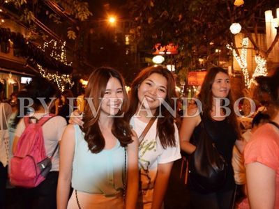 Amazing City Tour with Photographers