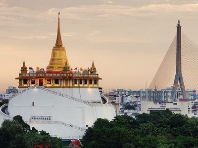 Visit 9 Must-See Temples around Rattanakosin Island