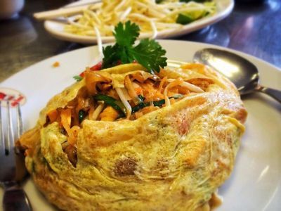 Discover Local Foods in Historic Bangkok With a One-Day Food Tour