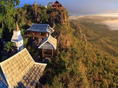 Unseen Thailand in Lampang - Remarkable temple on mountain