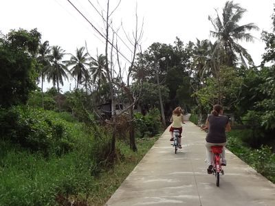 Learn Fun Local Handicraft, Delicious Food & Relaxation
